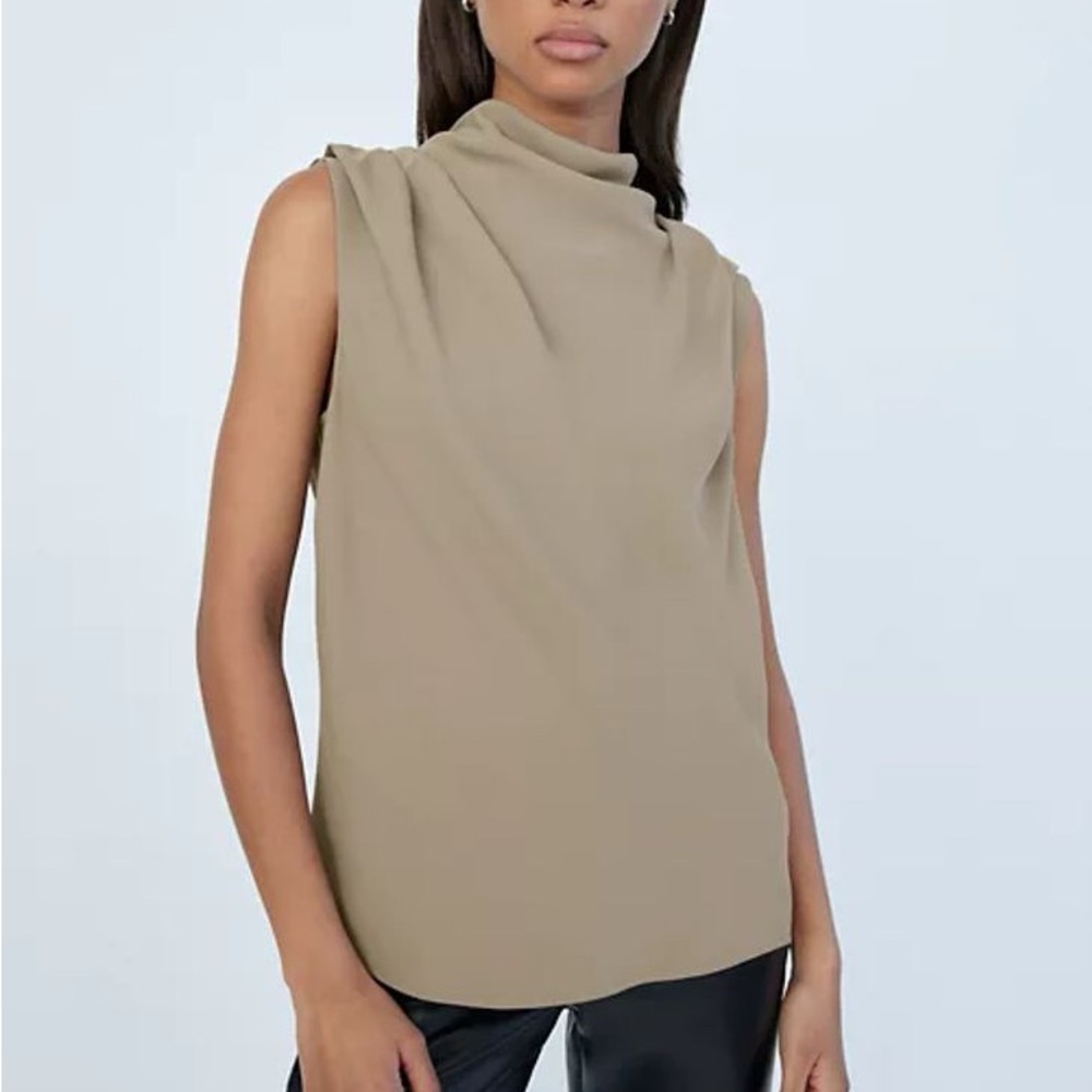 Aritzia Babaton Carter Blouse